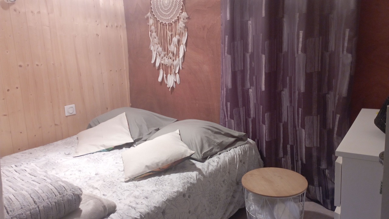 Photo of Bedroom in Pernant