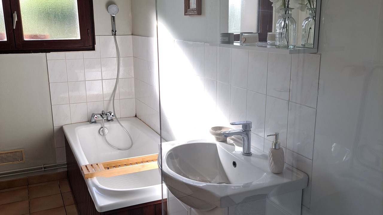 Photo of Bathroom in Sailly-Laurette