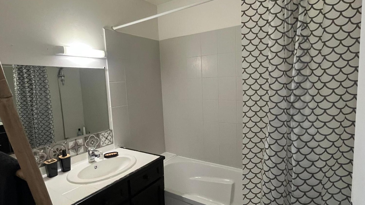 Photo of Bathroom in Bezons