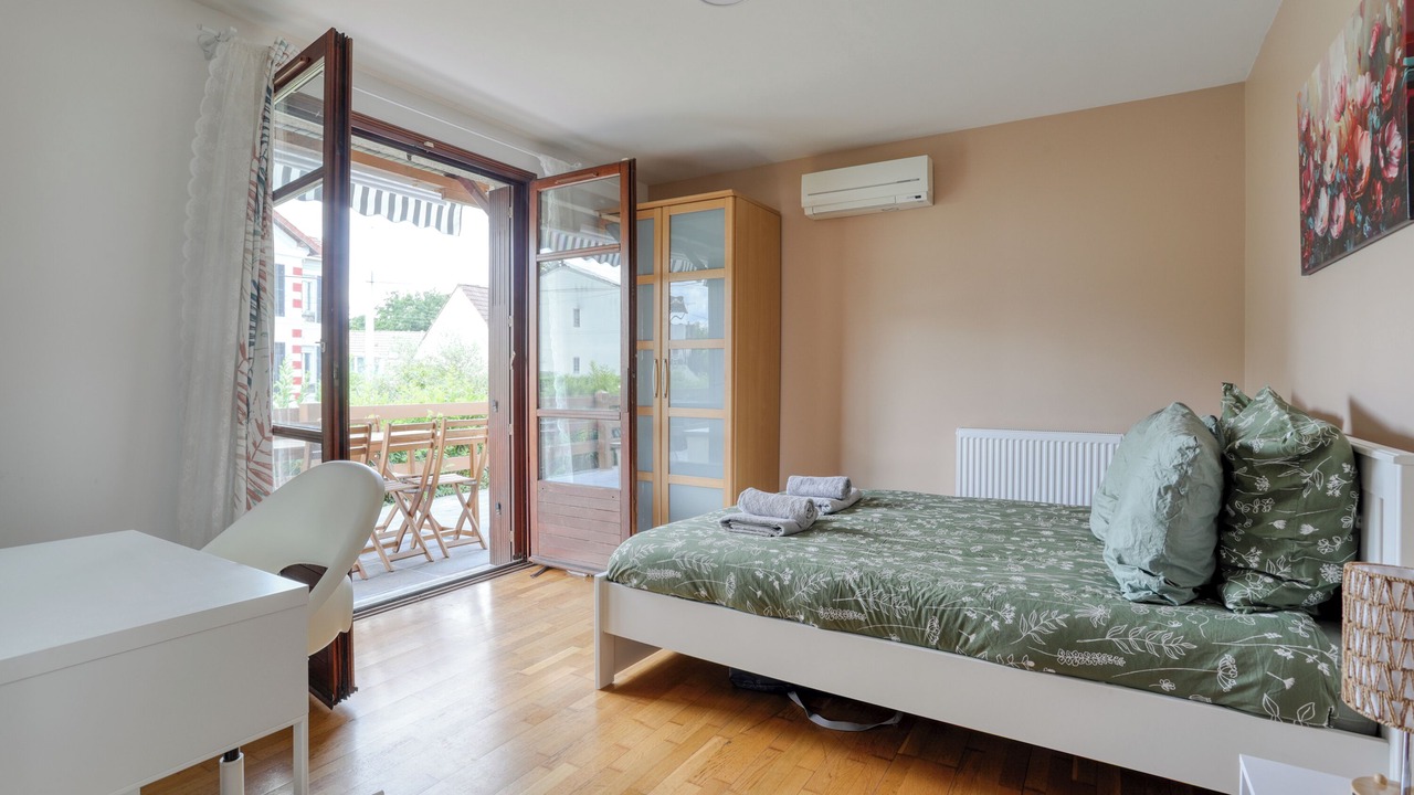 Photo of Bedroom in Aulnay-sous-Bois