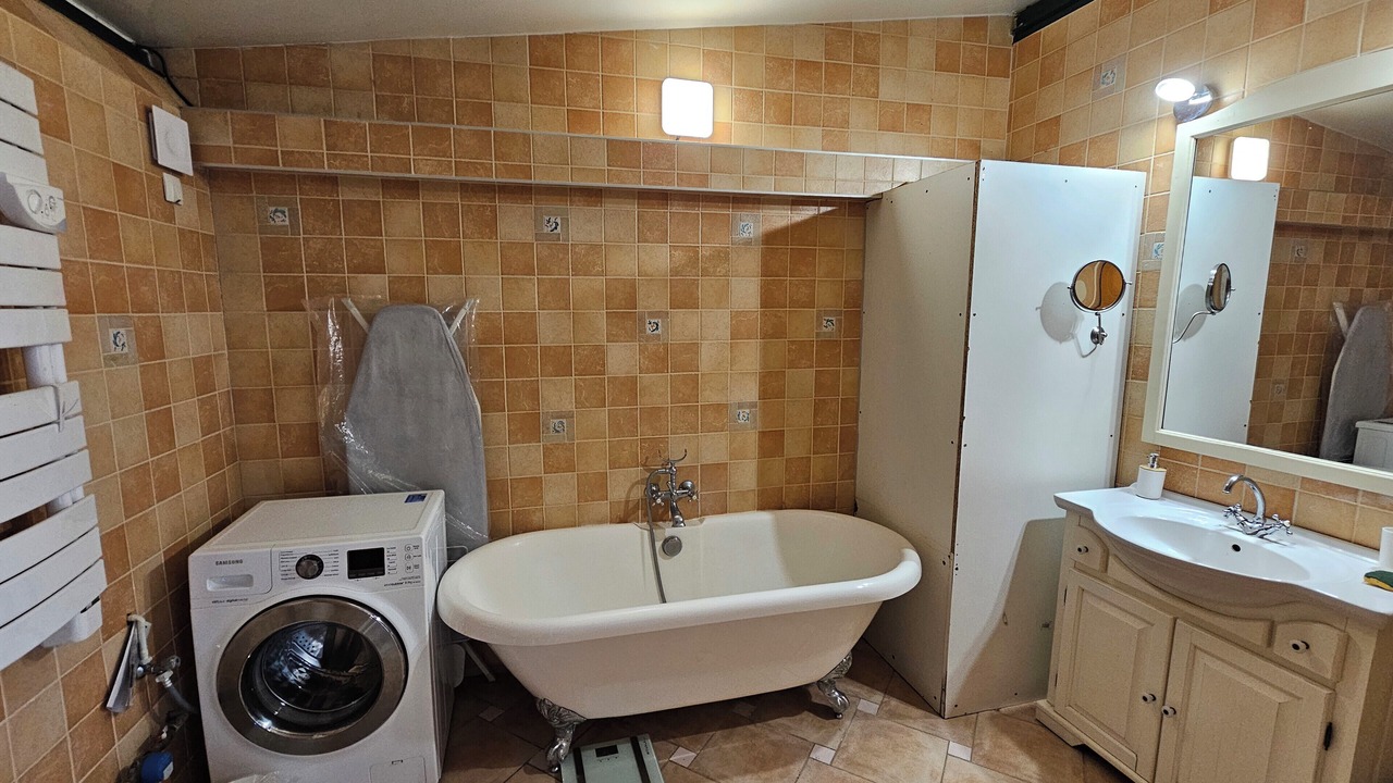 Photo of Bathroom in Meulan-en-Yvelines