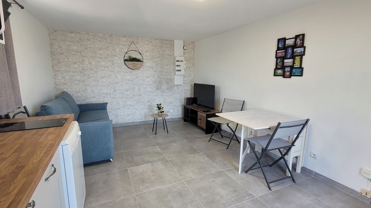 Photo of Livingroom in Tangry