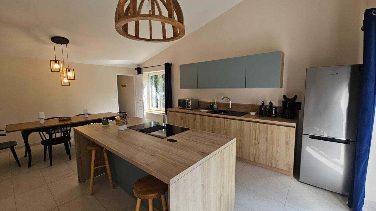 Photo of Kitchen in Saint-Quentin-en-Tourmont