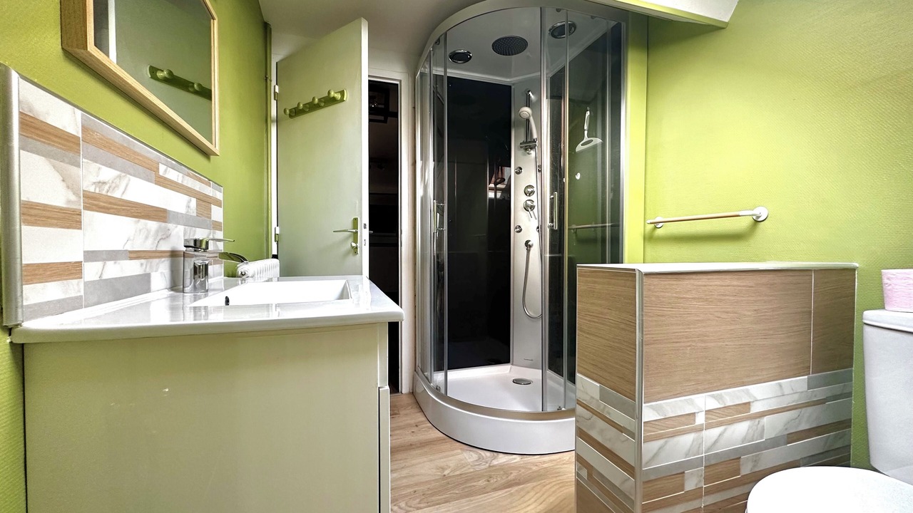 Photo of Bathroom in Sully-sur-Loire