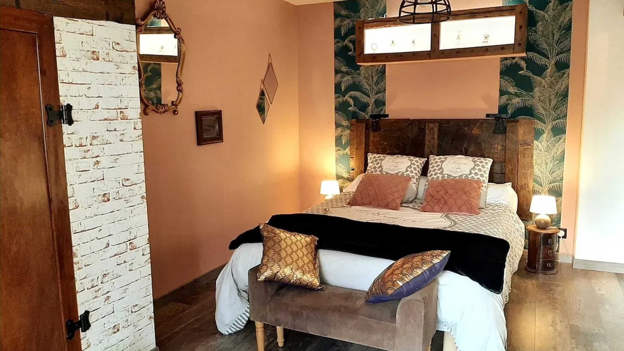Photo of Bedroom in Clermont-Creans