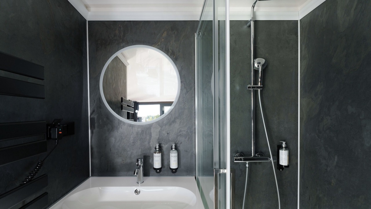 Photo of Bathroom in Verneuil-sur-Seine