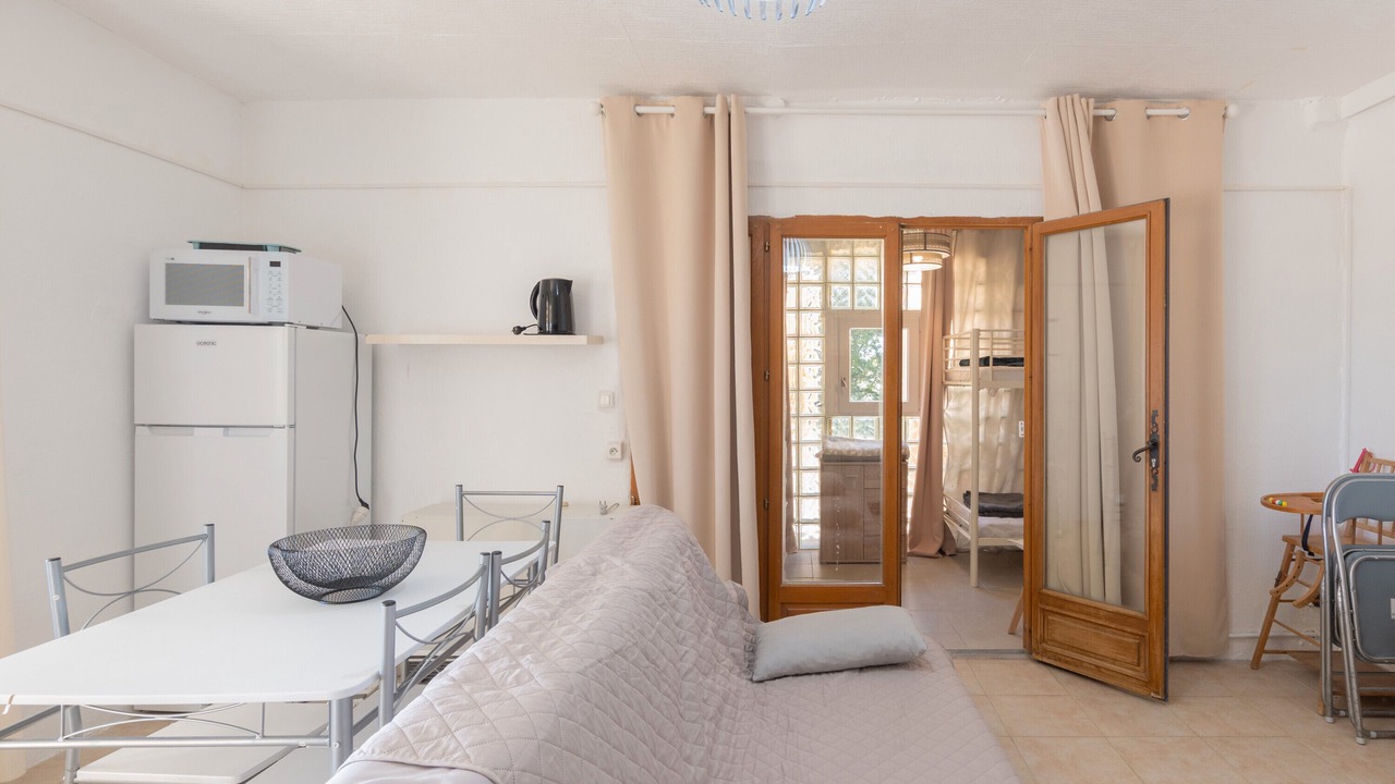 Photo of Livingroom in Saint-Sauveur-de-Cruzieres