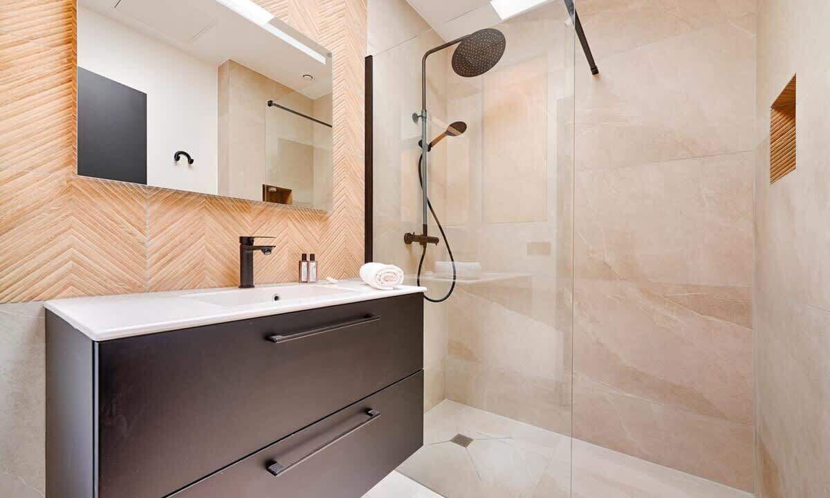 Photo of Bathroom in Saint-Mande