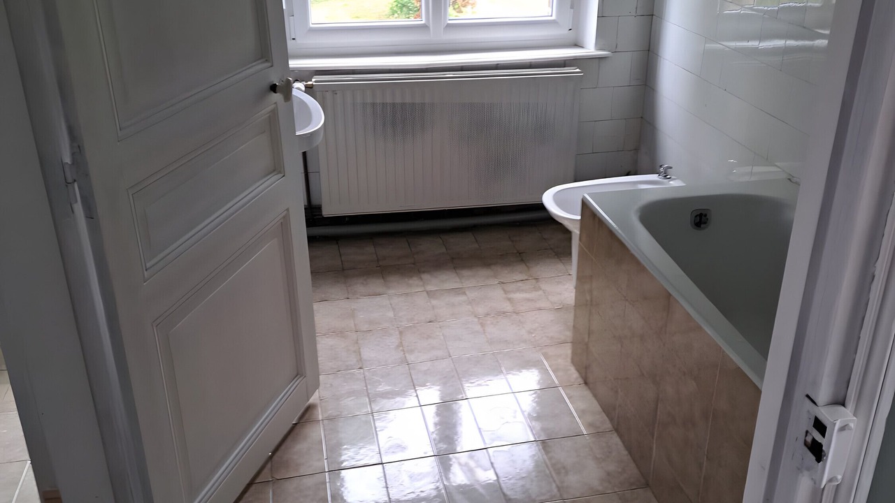 Photo of Bathroom in Roisel