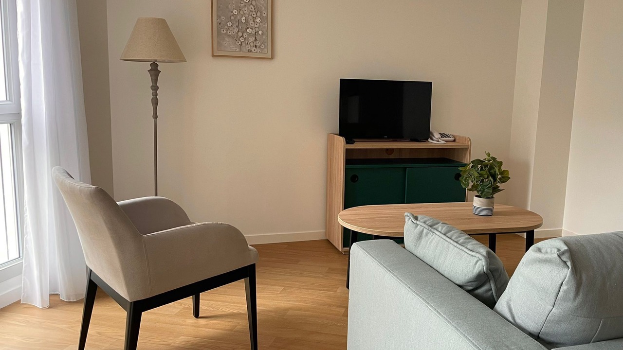 Photo of Livingroom in Faubourg-Raines