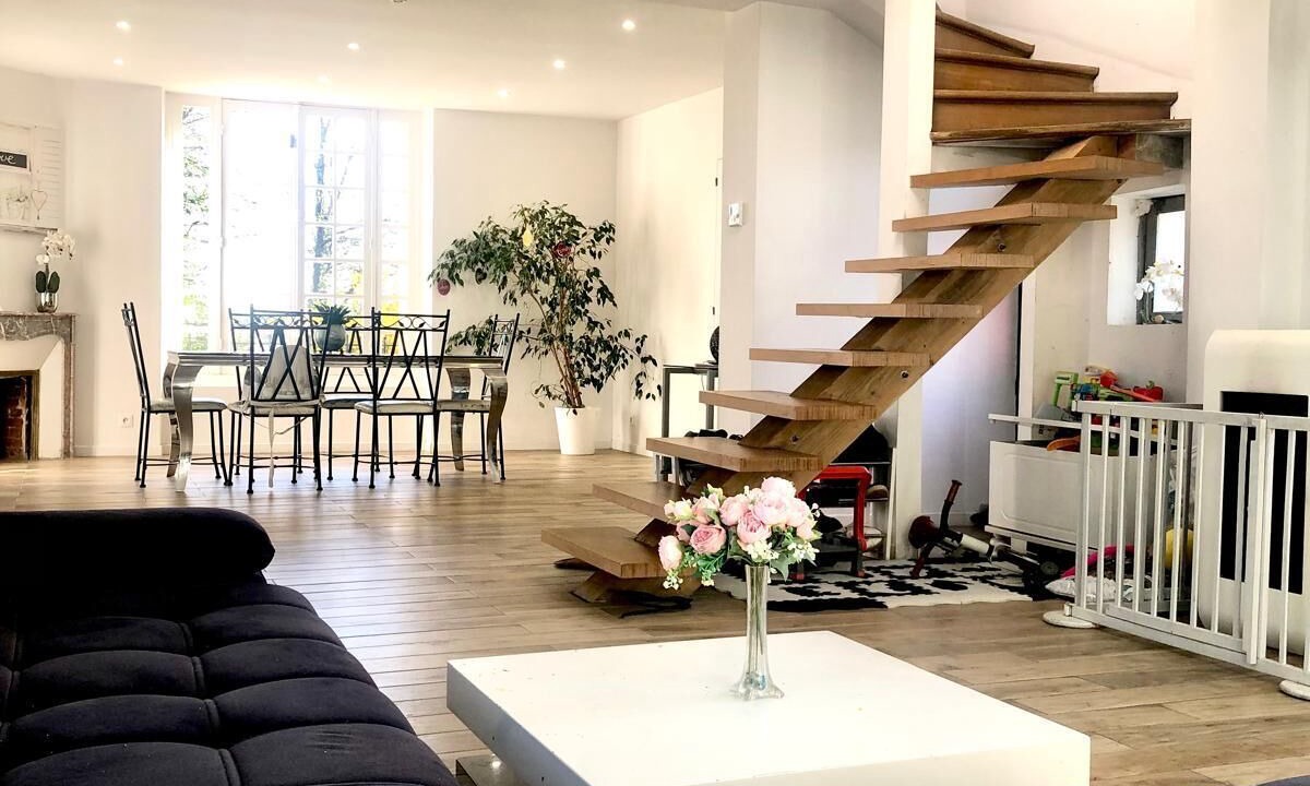 Photo of Livingroom in Jouy-sur-Morin