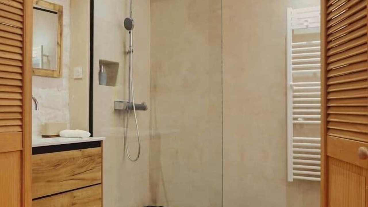Photo of Bathroom in Auvers-sur-Oise