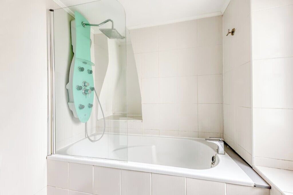 Photo of Bathroom in Savigny-sur-Orge