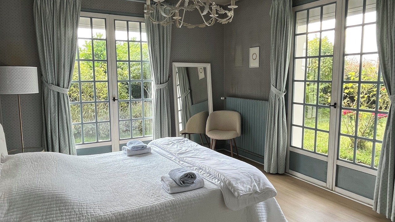 Photo of Bedroom in Saint-Florentin
