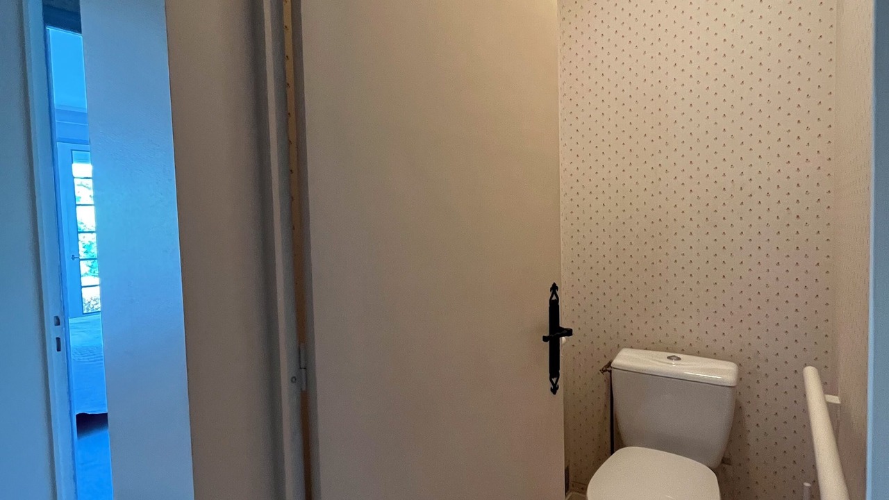 Photo of Bathroom in Saint-Florentin
