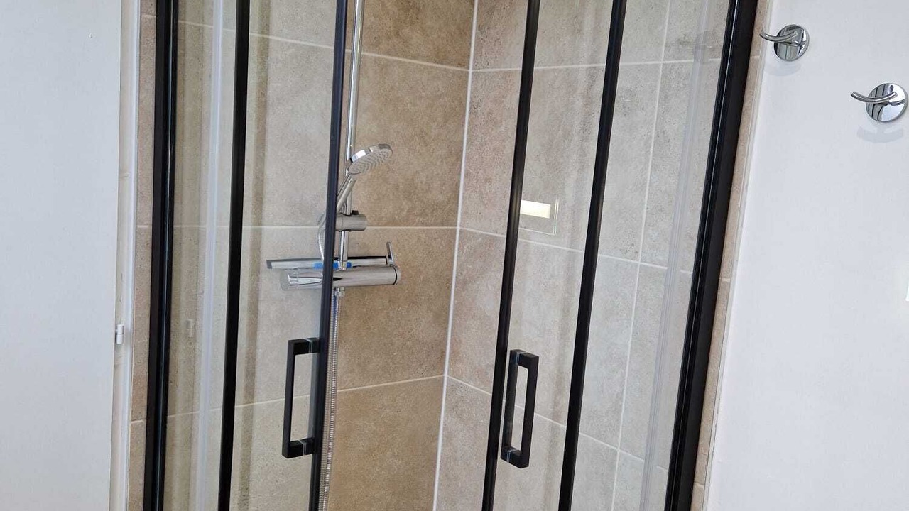Photo of Bathroom in Margny-les-Compiegne