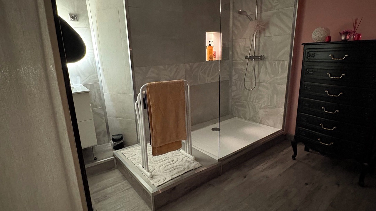 Photo of Bathroom in Beauvais