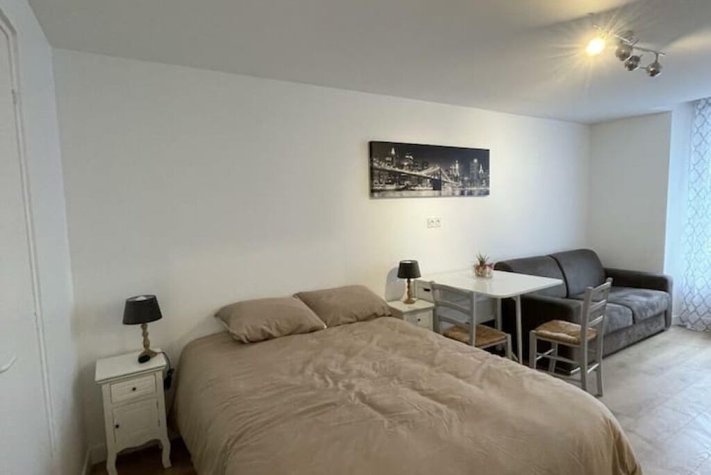 Photo of Bedroom in Villiers-le-Bel
