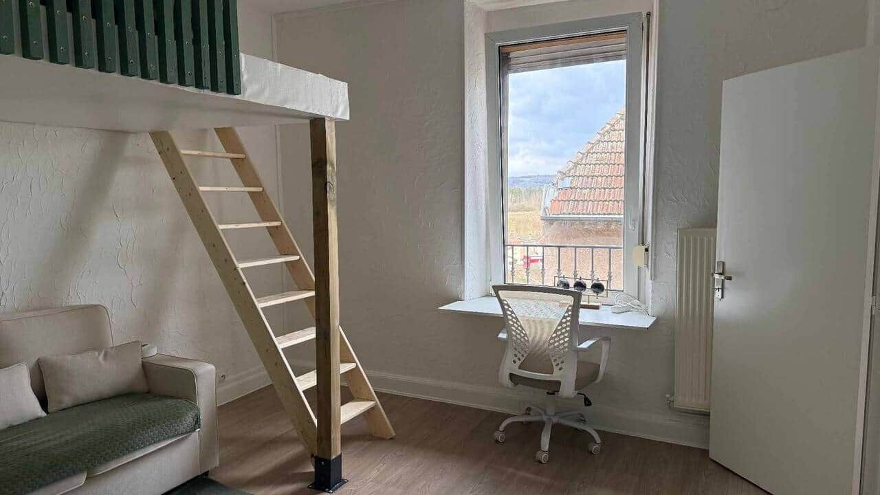 Photo of Livingroom in Homecourt