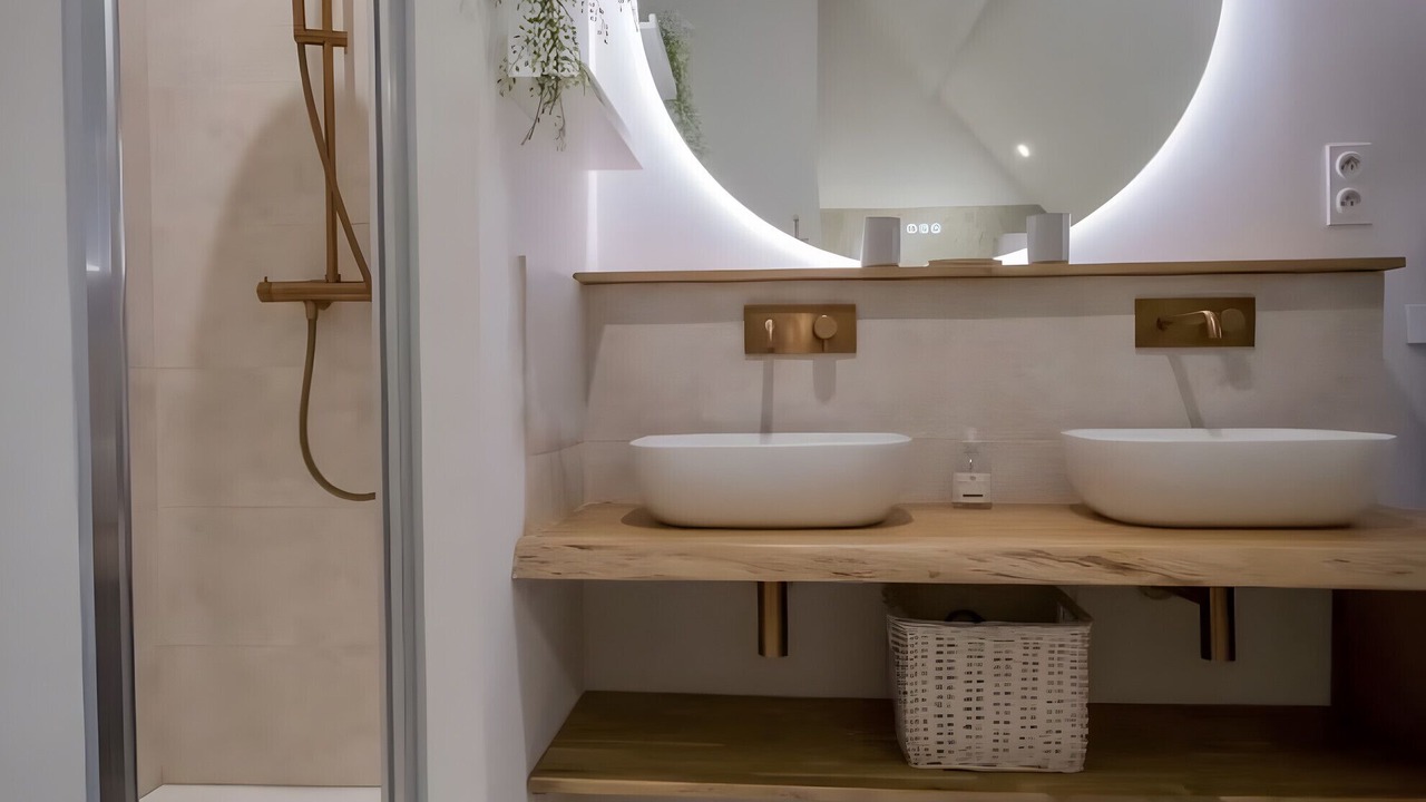 Photo of Bathroom in Soucelles