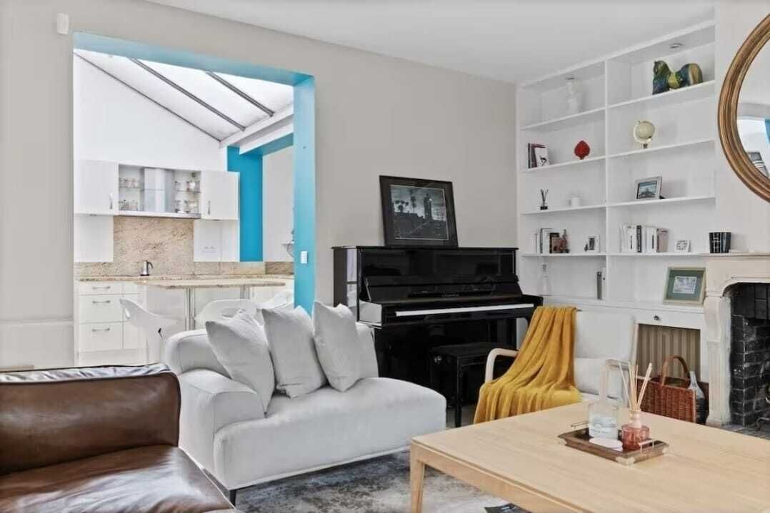 Photo of Livingroom in Le Mesnil-le-Roi