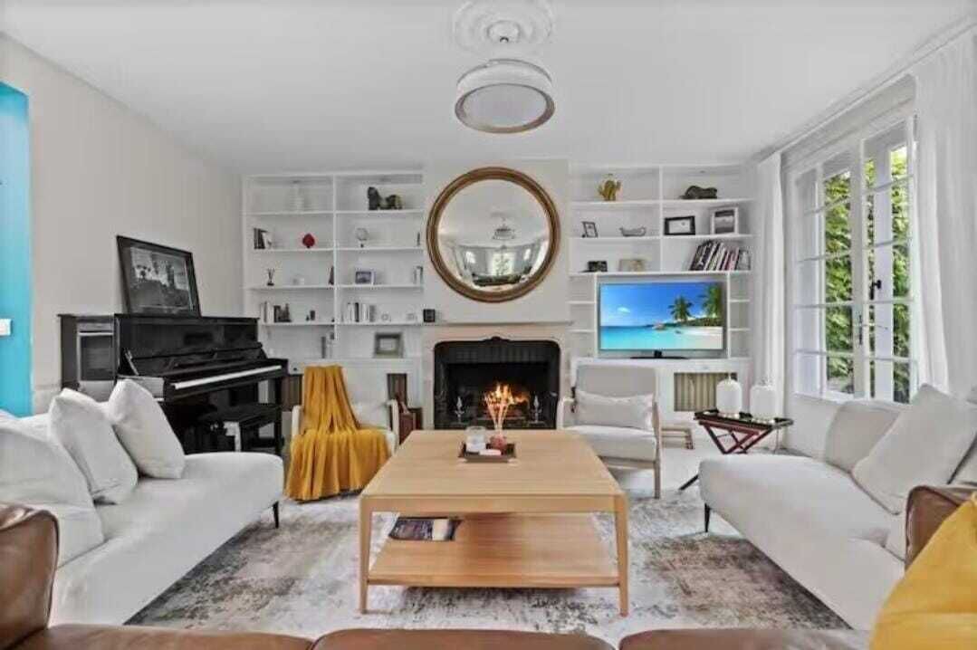 Photo of Livingroom in Le Mesnil-le-Roi