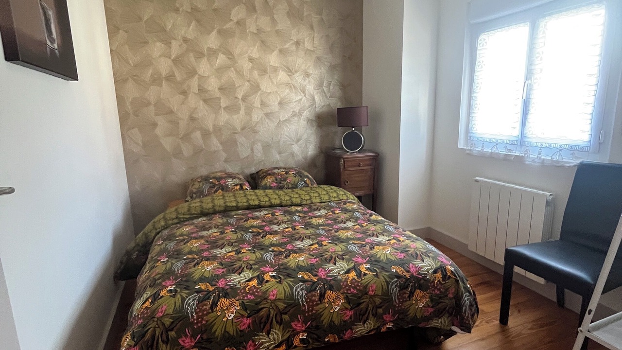 Photo of Bedroom in Mezieres-sur-Seine