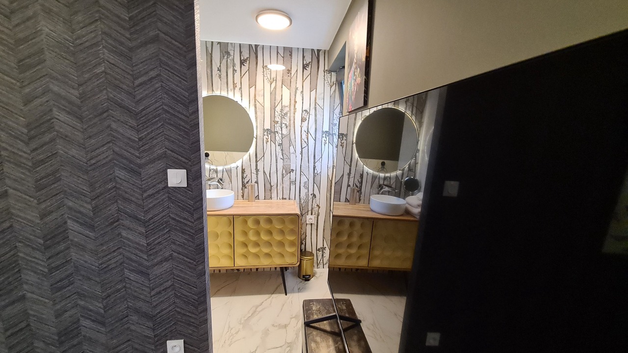 Photo of Bathroom in Champlay