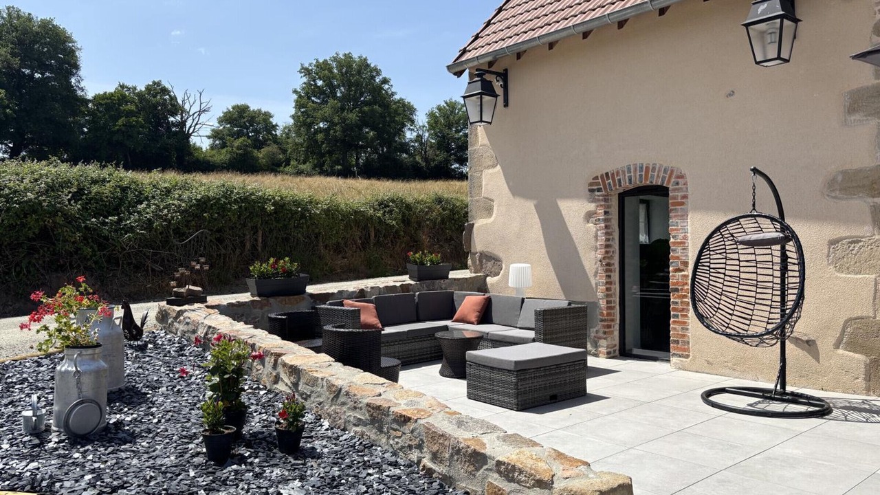 Photo of Patio Balcony in Louroux-Hodement