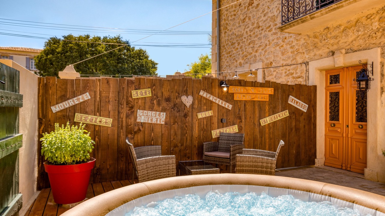 Photo of Outdoor in Aspiran