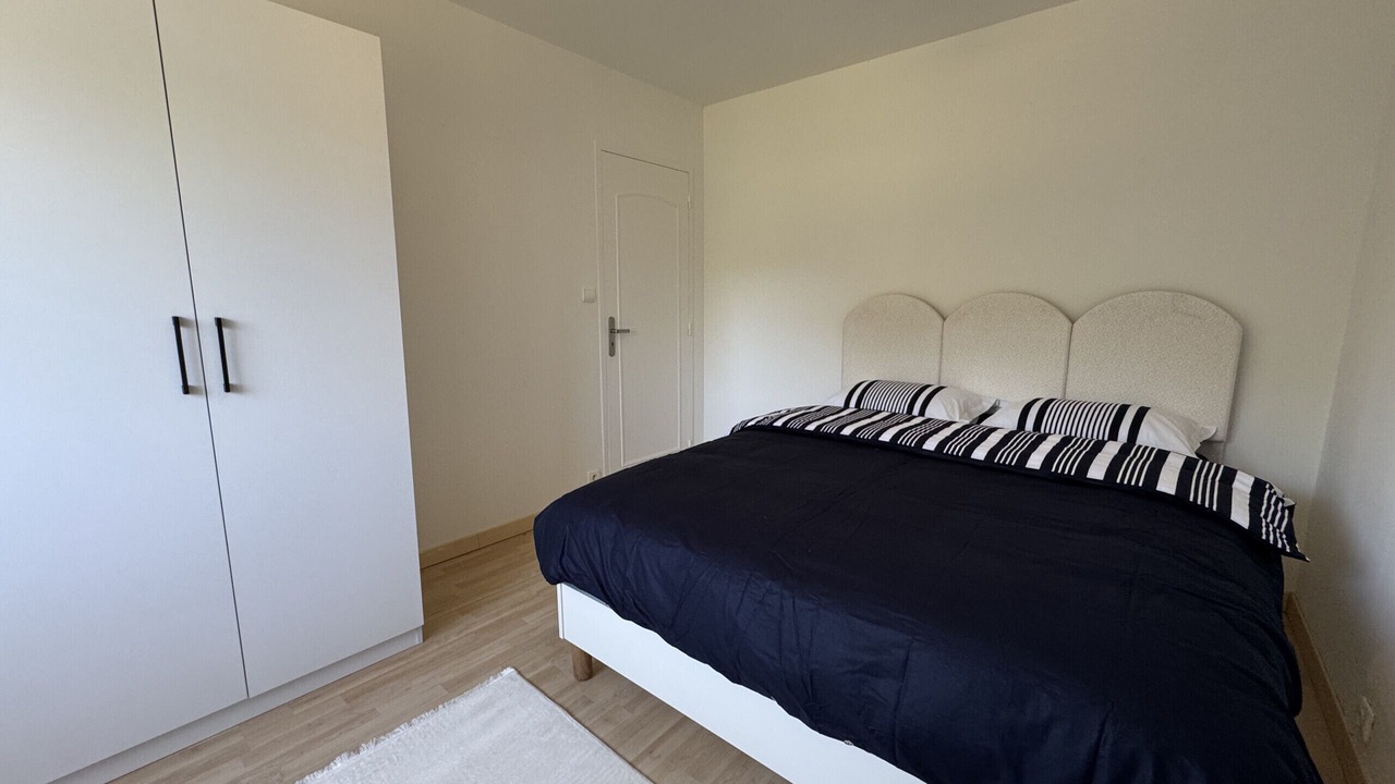 Photo of Bedroom in Ruaudin