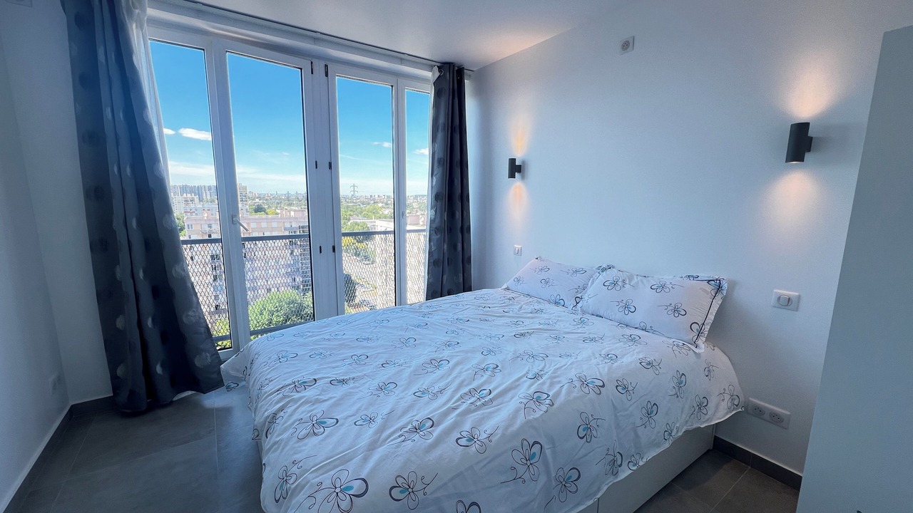 Photo of Bedroom in Rosny-sous-Bois