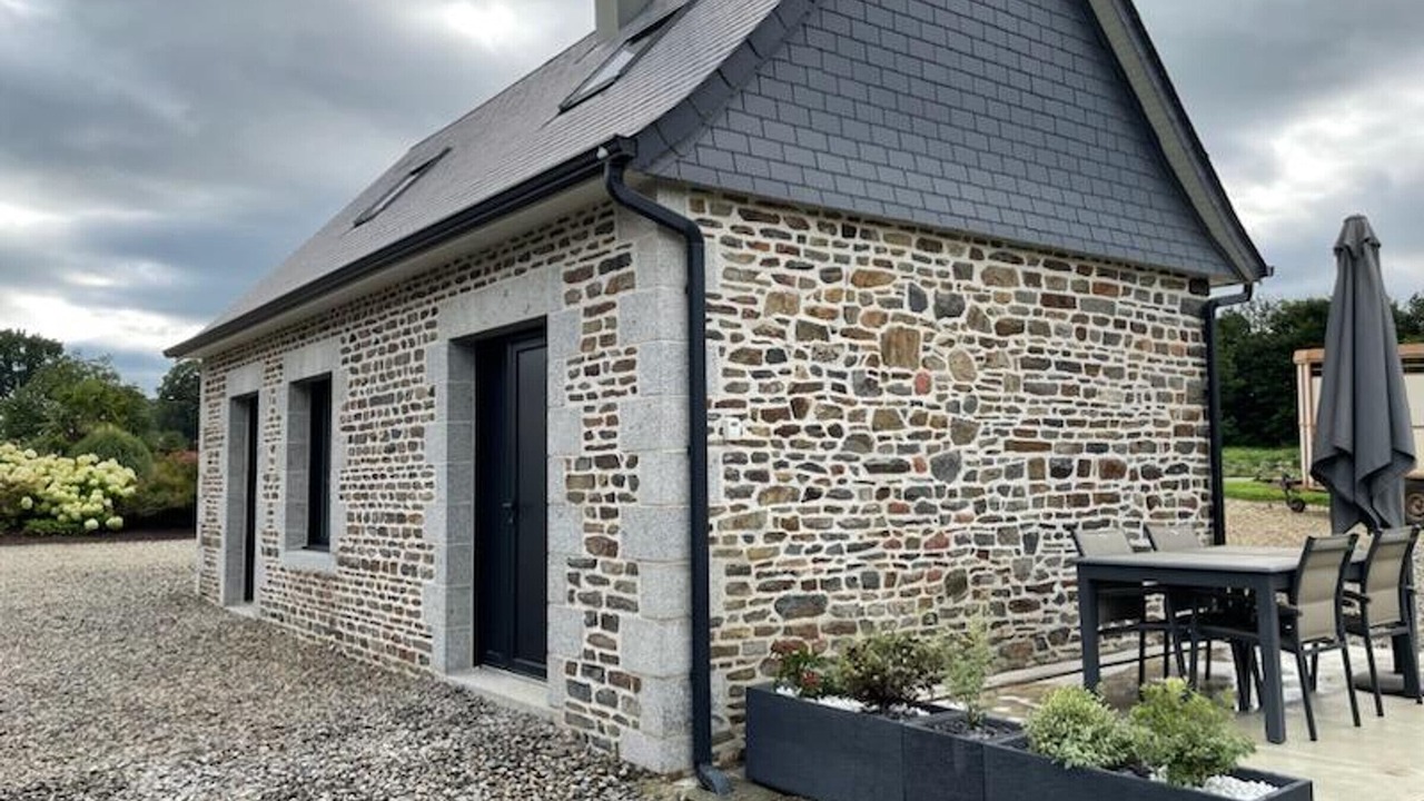 Photo of Outdoor in Saint-Quentin-les-Chardonnets
