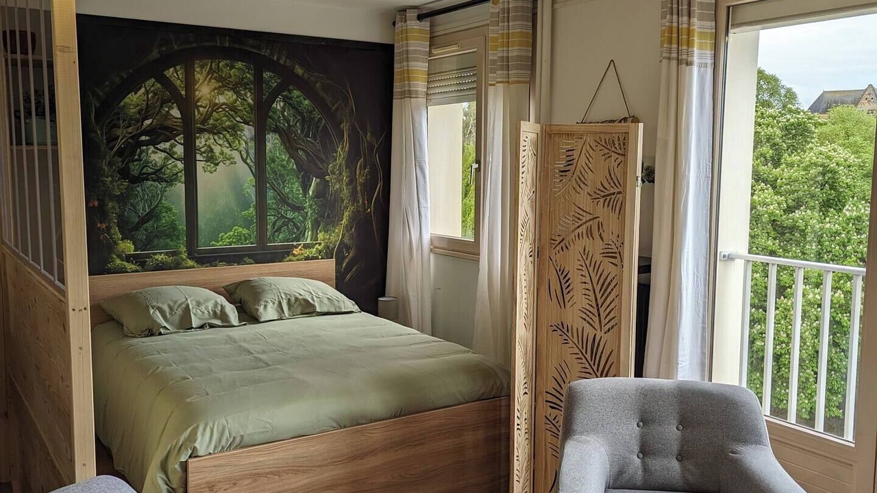 Photo of Bedroom in Charleville-Mezieres