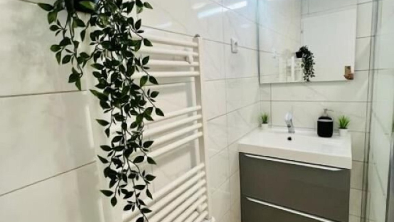 Photo of Bathroom in Cergy