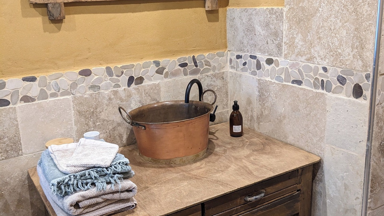 Photo of Bathroom in Saint-Pardoux