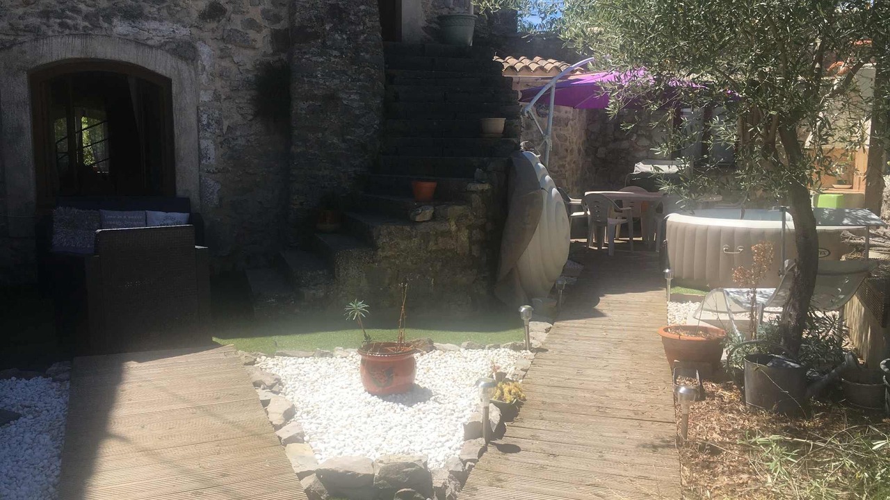Photo of Patio Balcony in Causse-de-la-Selle