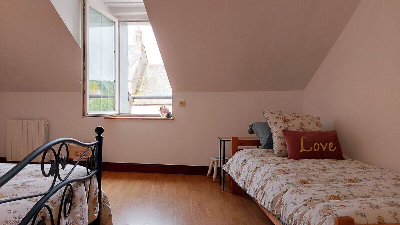 Photo of Bedroom in Marboue