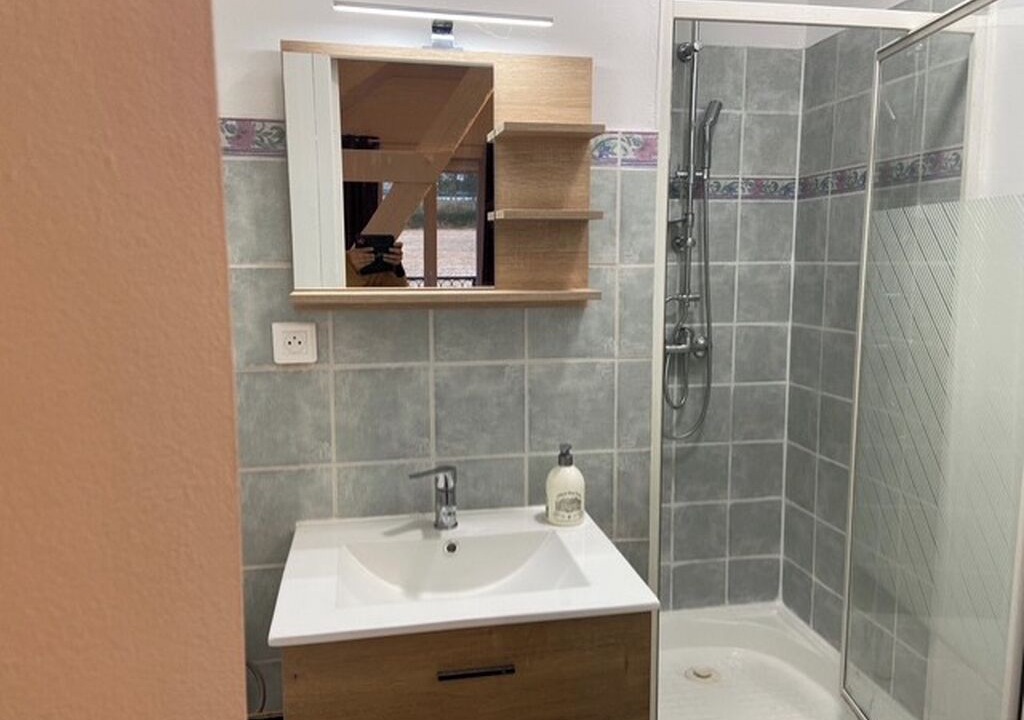 Photo of Bathroom in Saint-Quentin-des-Pres