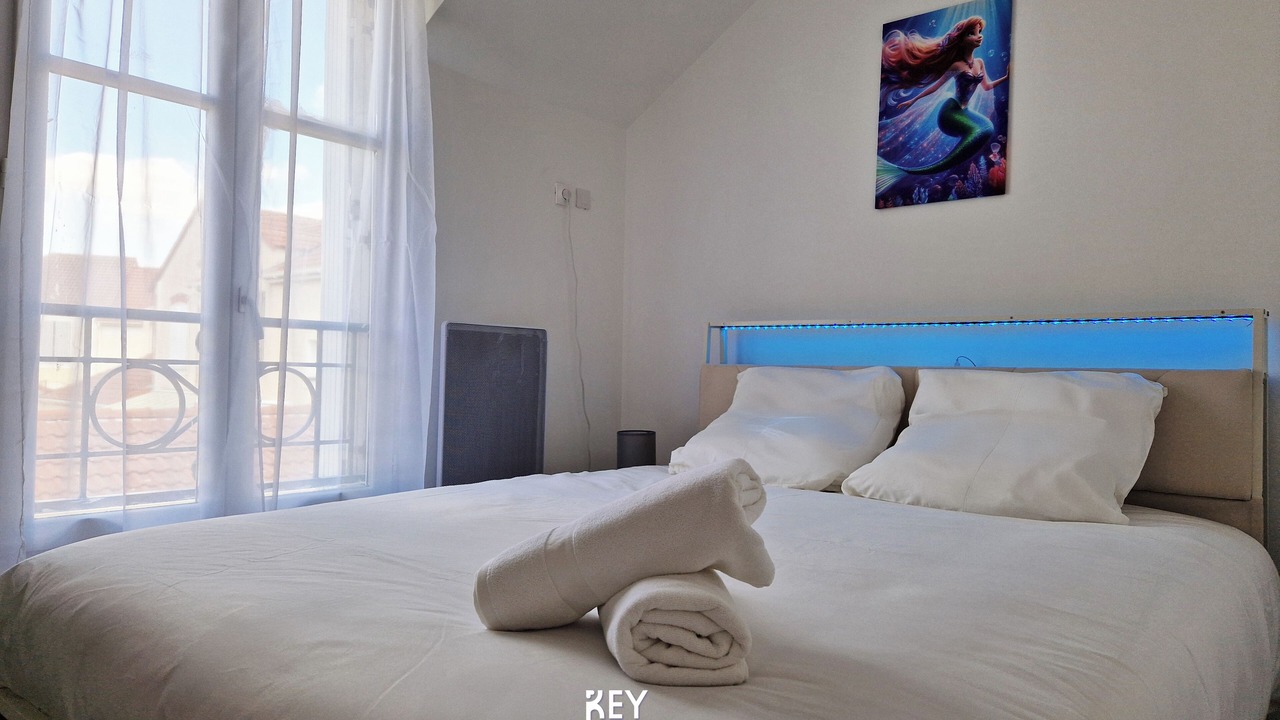 Photo of Bedroom in Bailly-Romainvilliers