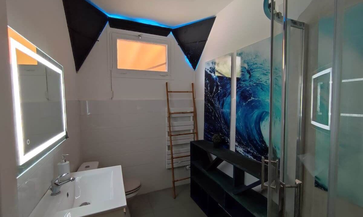 Photo of Bathroom in Chalons-en-Champagne