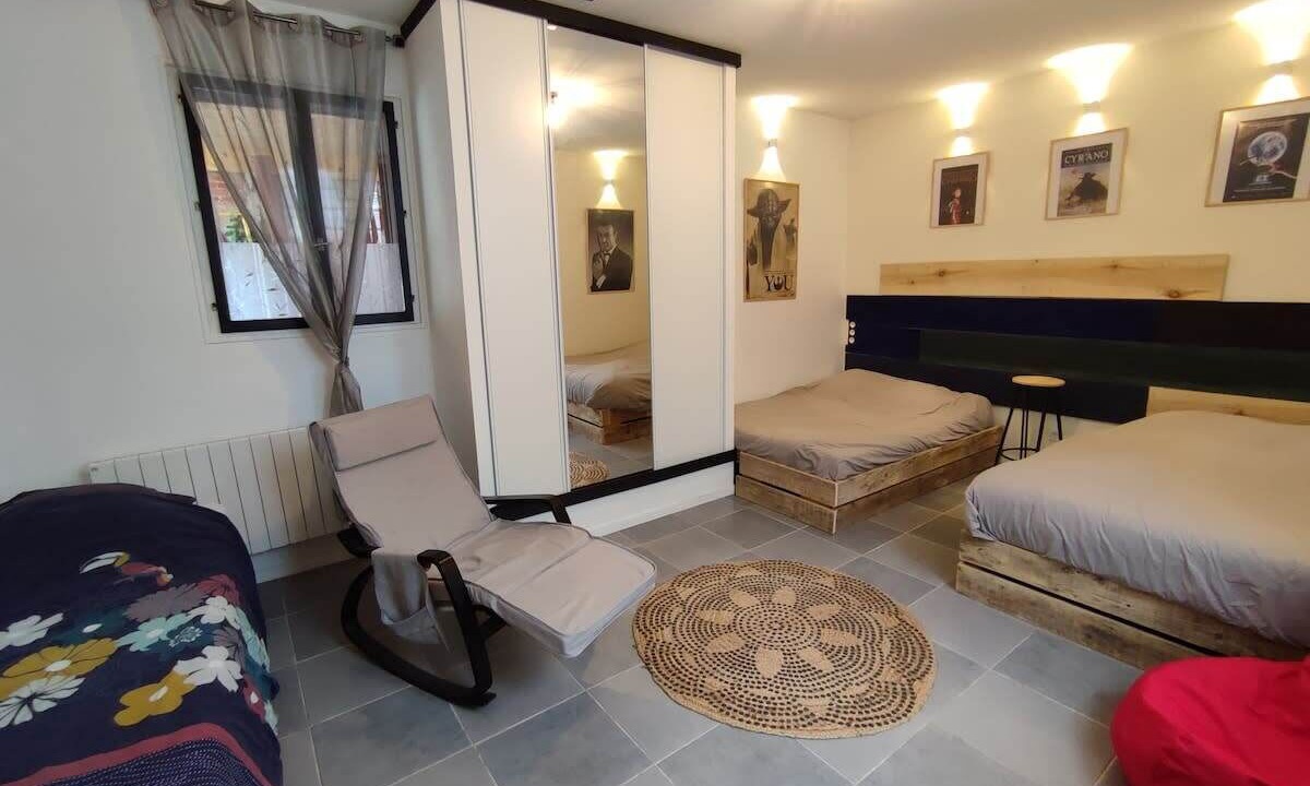 Photo of Bedroom in Chalons-en-Champagne