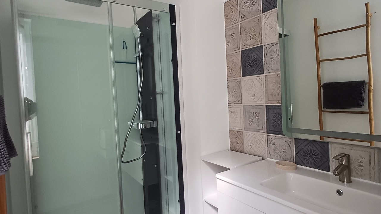 Photo of Bathroom in Petit-Fort-Philippe