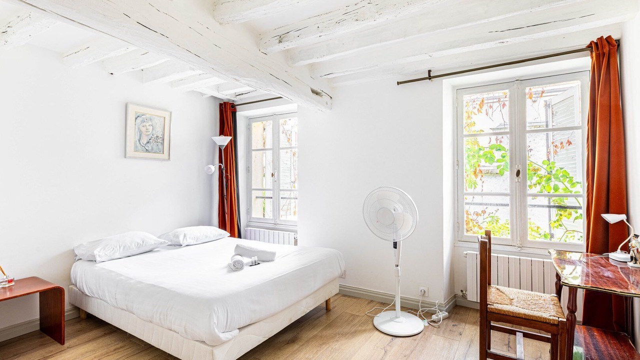 Photo of Bedroom in Prince–Marmottan