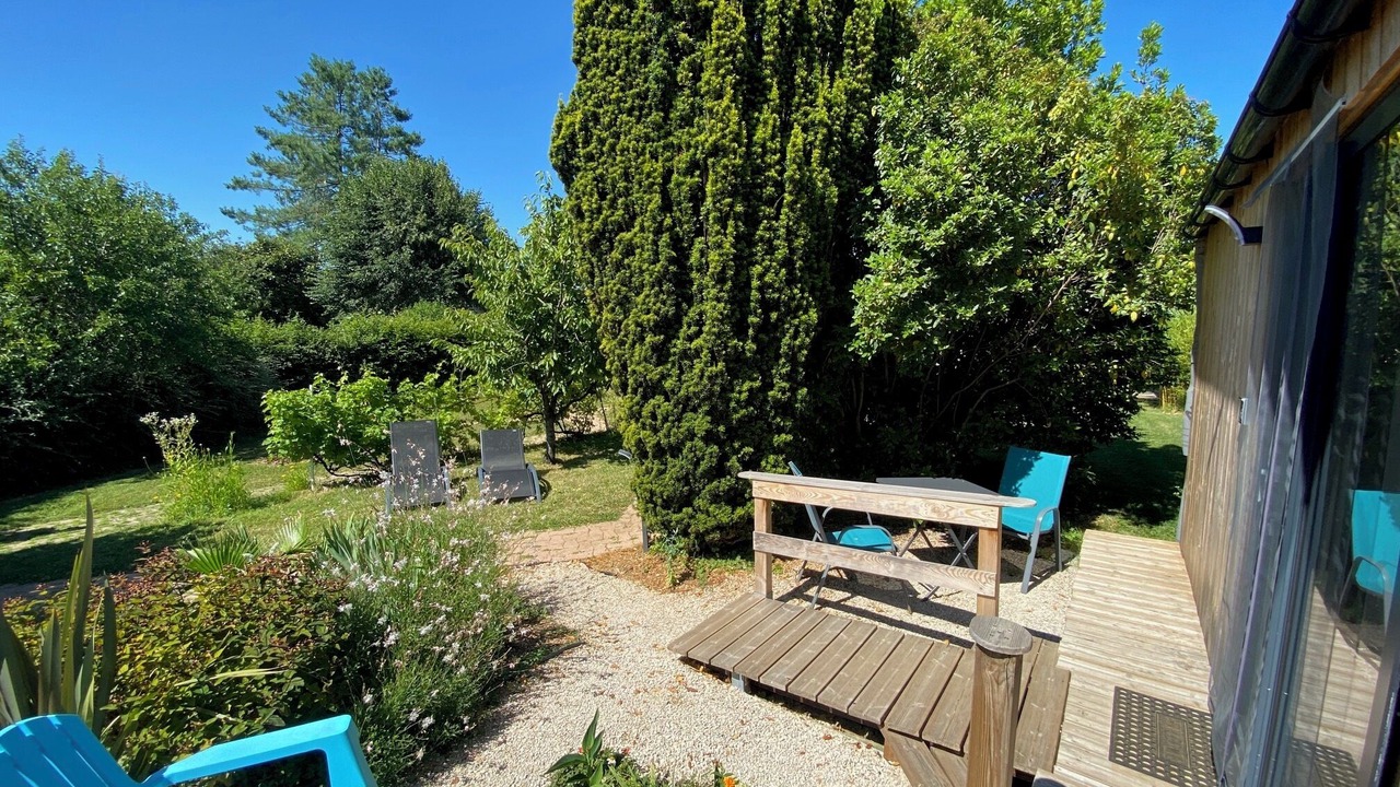 Photo of Patio Balcony in Saint-Martin-Belle-Roche