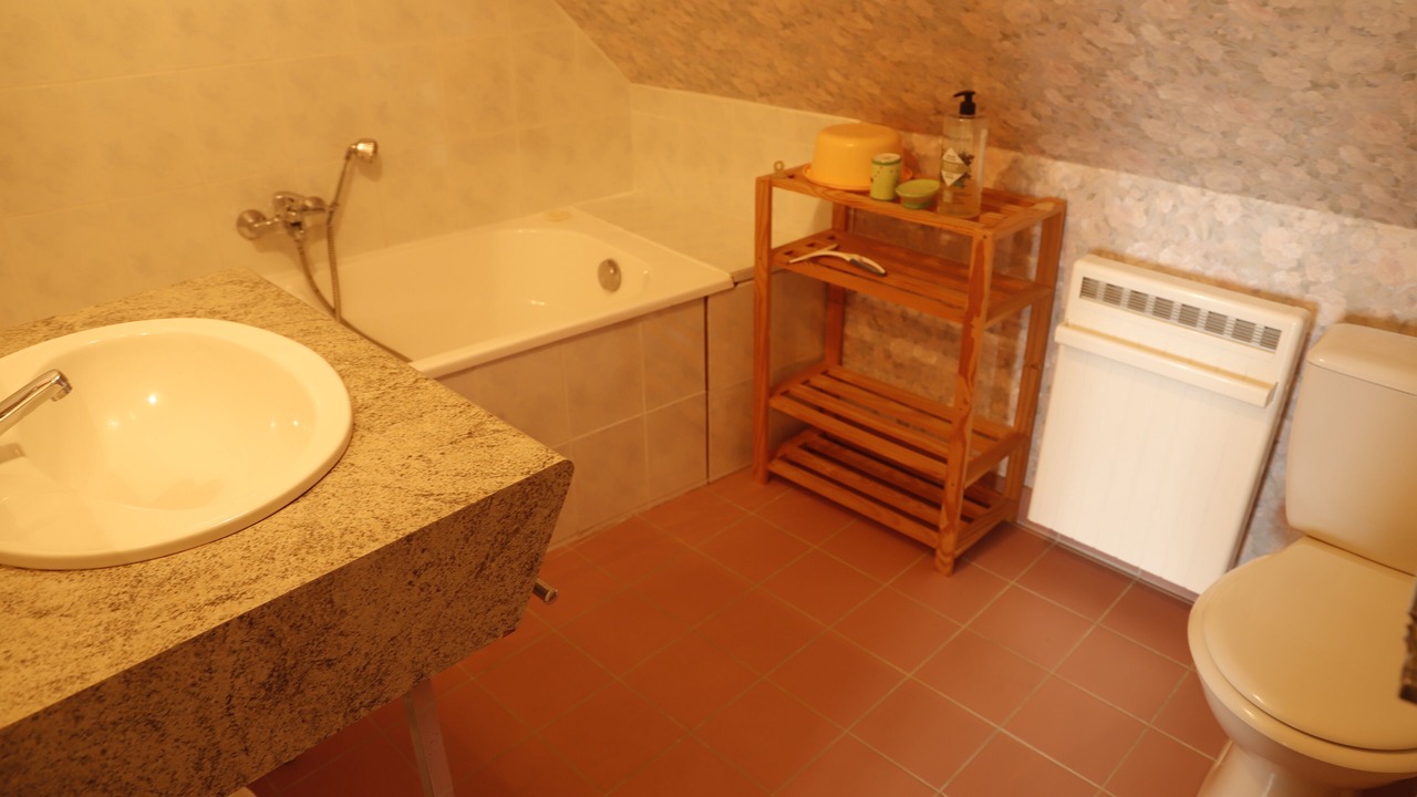 Photo of Bathroom in Assigny