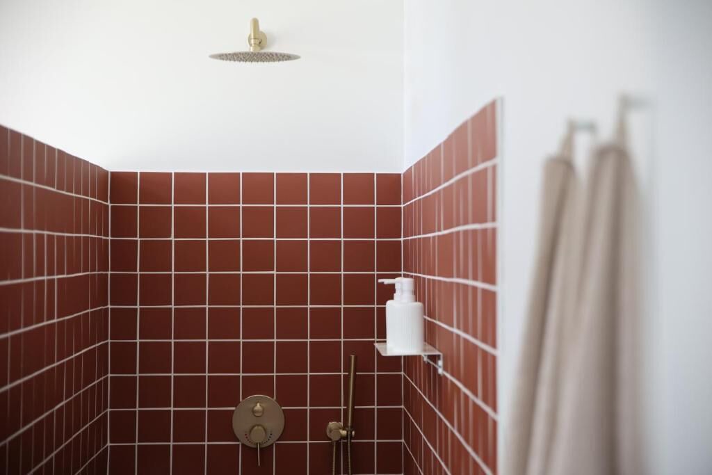 Photo of Bathroom in Parmain