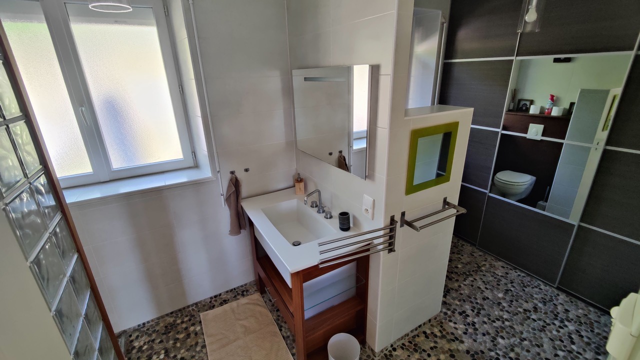 Photo of Bathroom in Salers