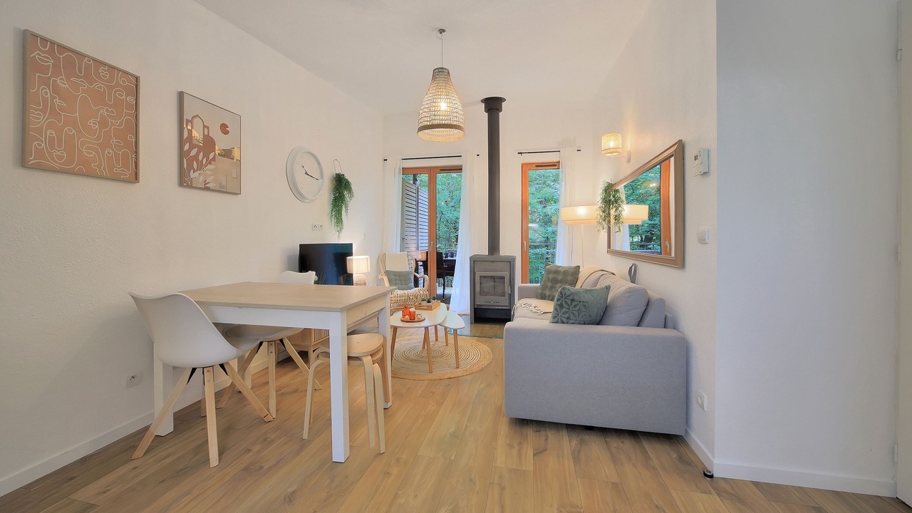 Photo of Livingroom in Eppe-Sauvage