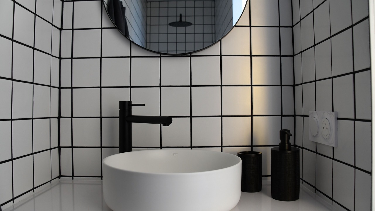 Photo of Bathroom in Parmain